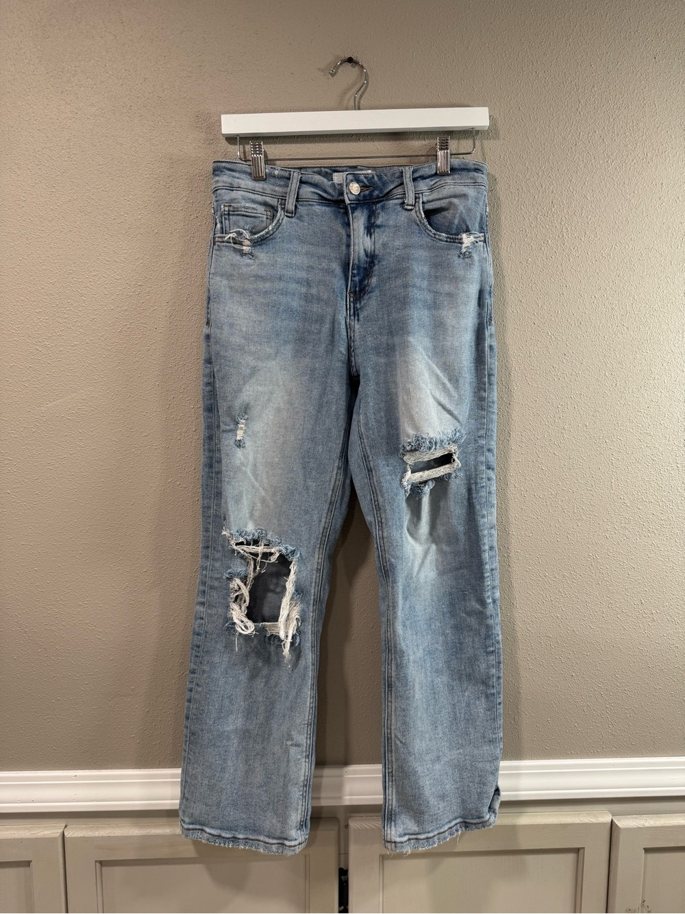 Vervet Light Wash Distressed High-Rise Women's Jeans - Picture 2 of 8
